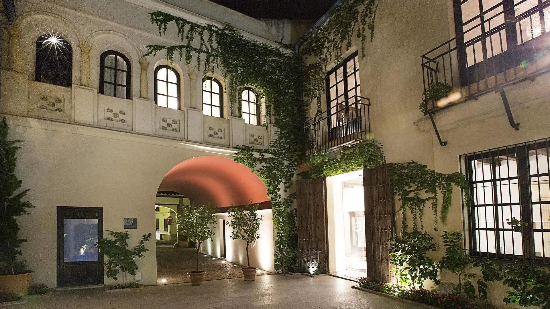 Hospes Palacio Del Bailio, A Member Of Design Hotels Cordova