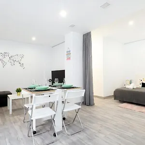 Apartment Acogedor Loft En Bajo Centrico Con Parking Wifi, Cordoba