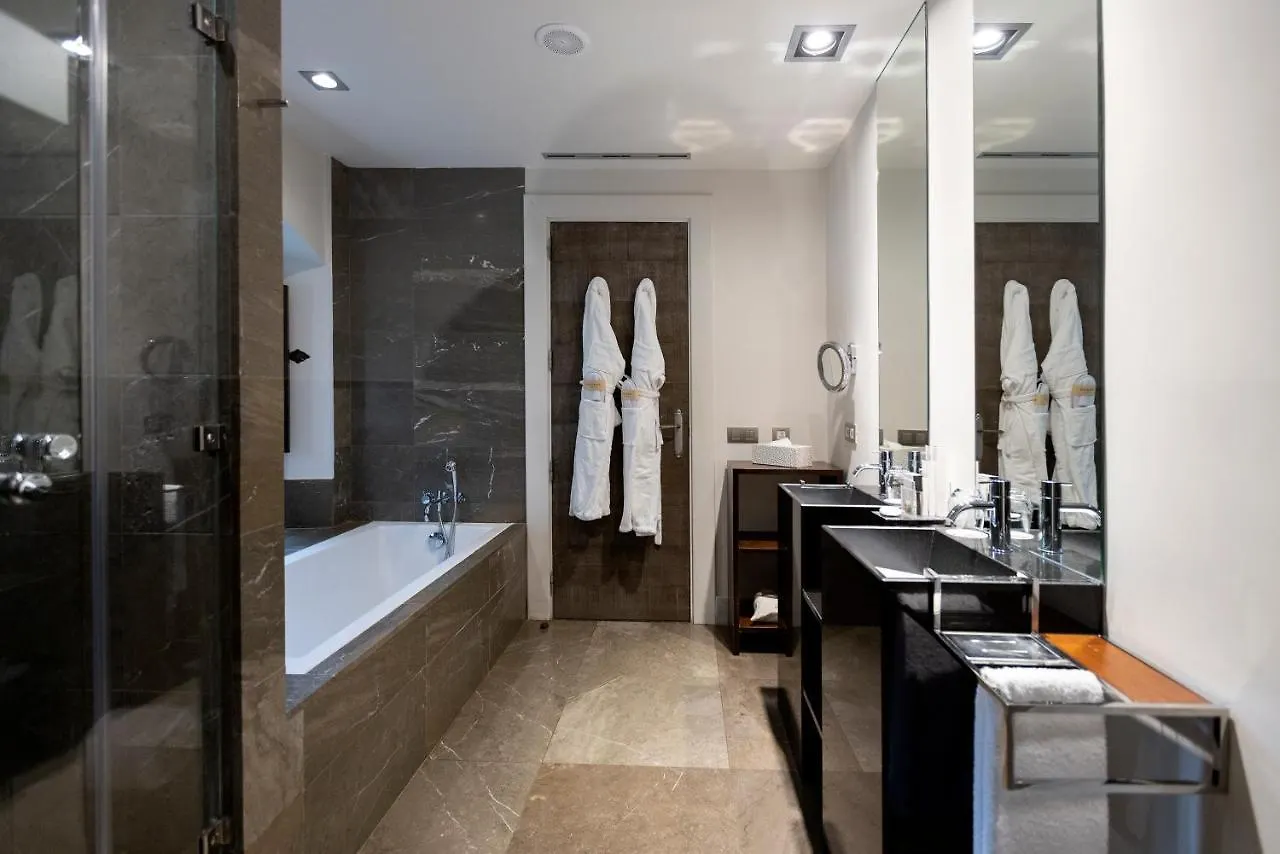 *****  קורדובה Hospes Palacio Del Bailio, A Member Of Design Hotels ספרד